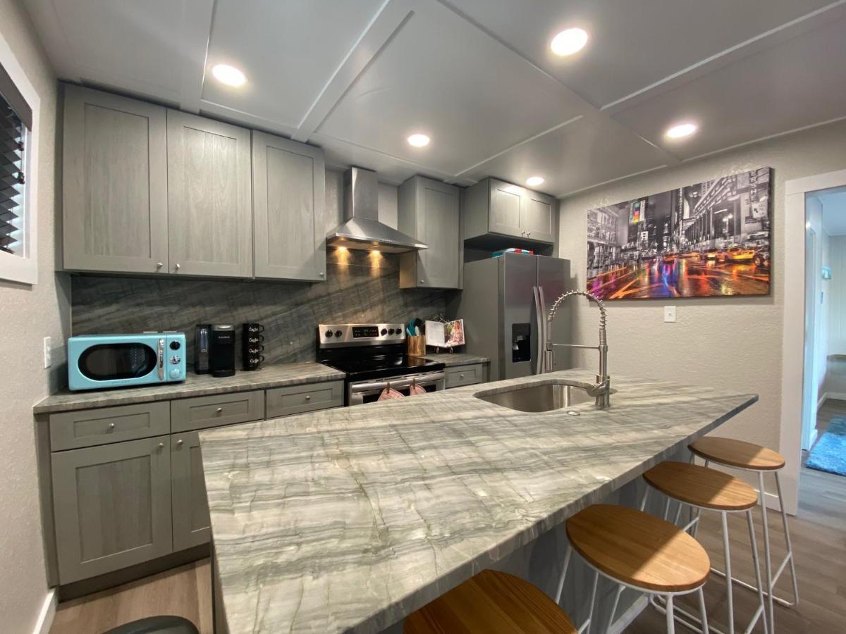 Canary Lake Cottage W/Hot Tub At Sam'S Pizza ホット・スプリングス エクステリア 写真